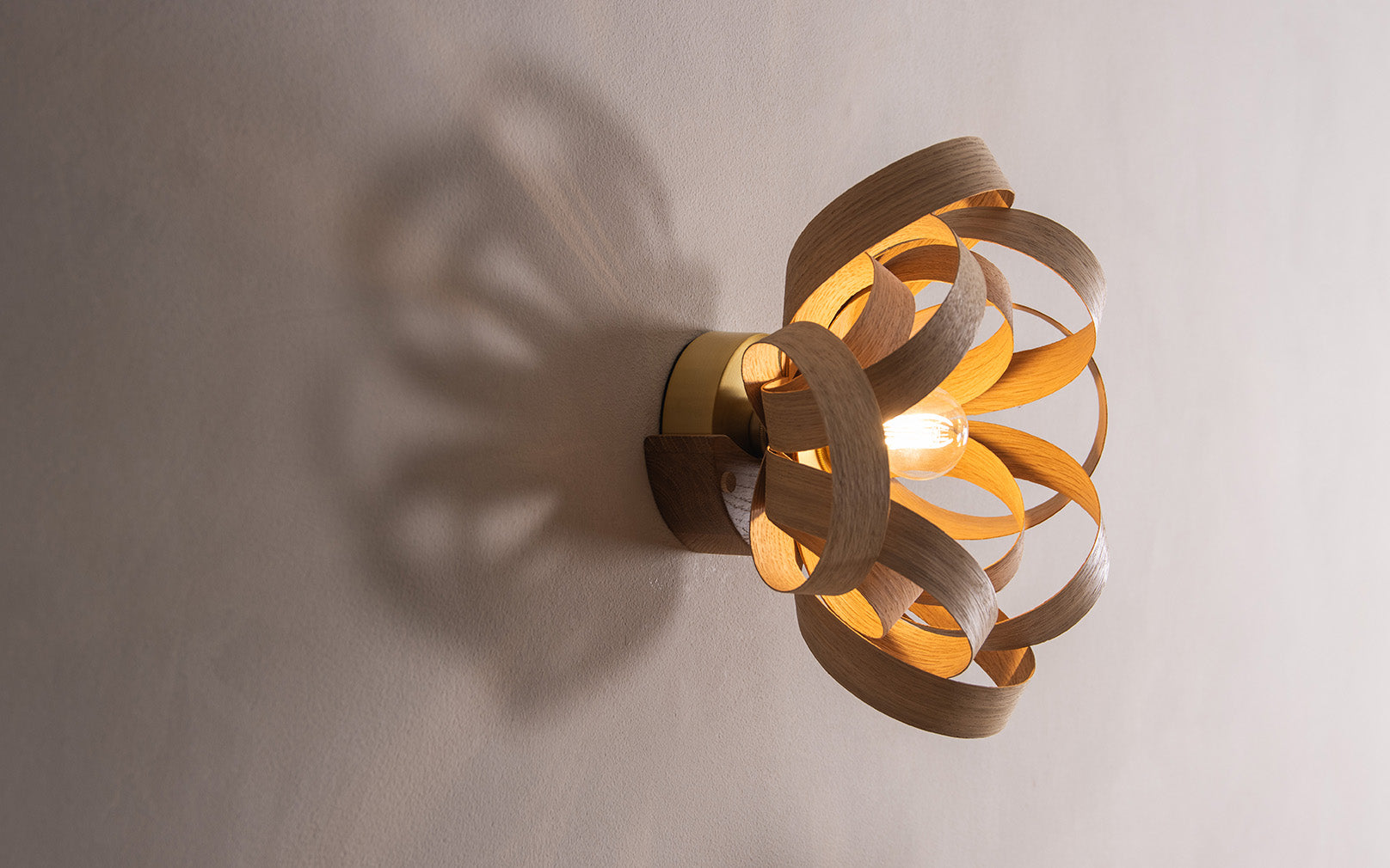 Skipper Wireless Wall Light