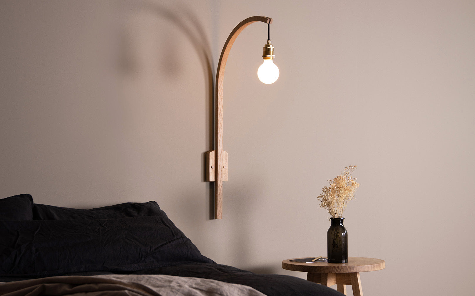 Tilow Wall Light