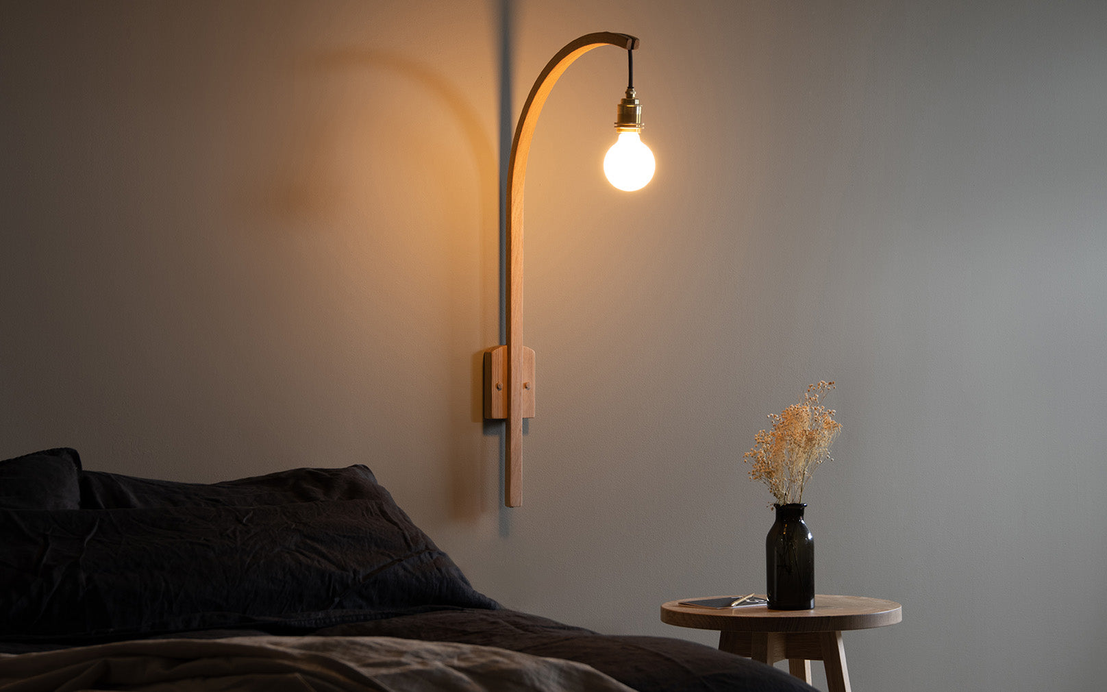 Tilow Wall Light