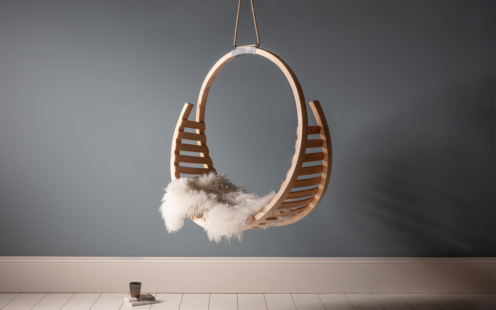 SECONDS -  Amble Hanging Seat